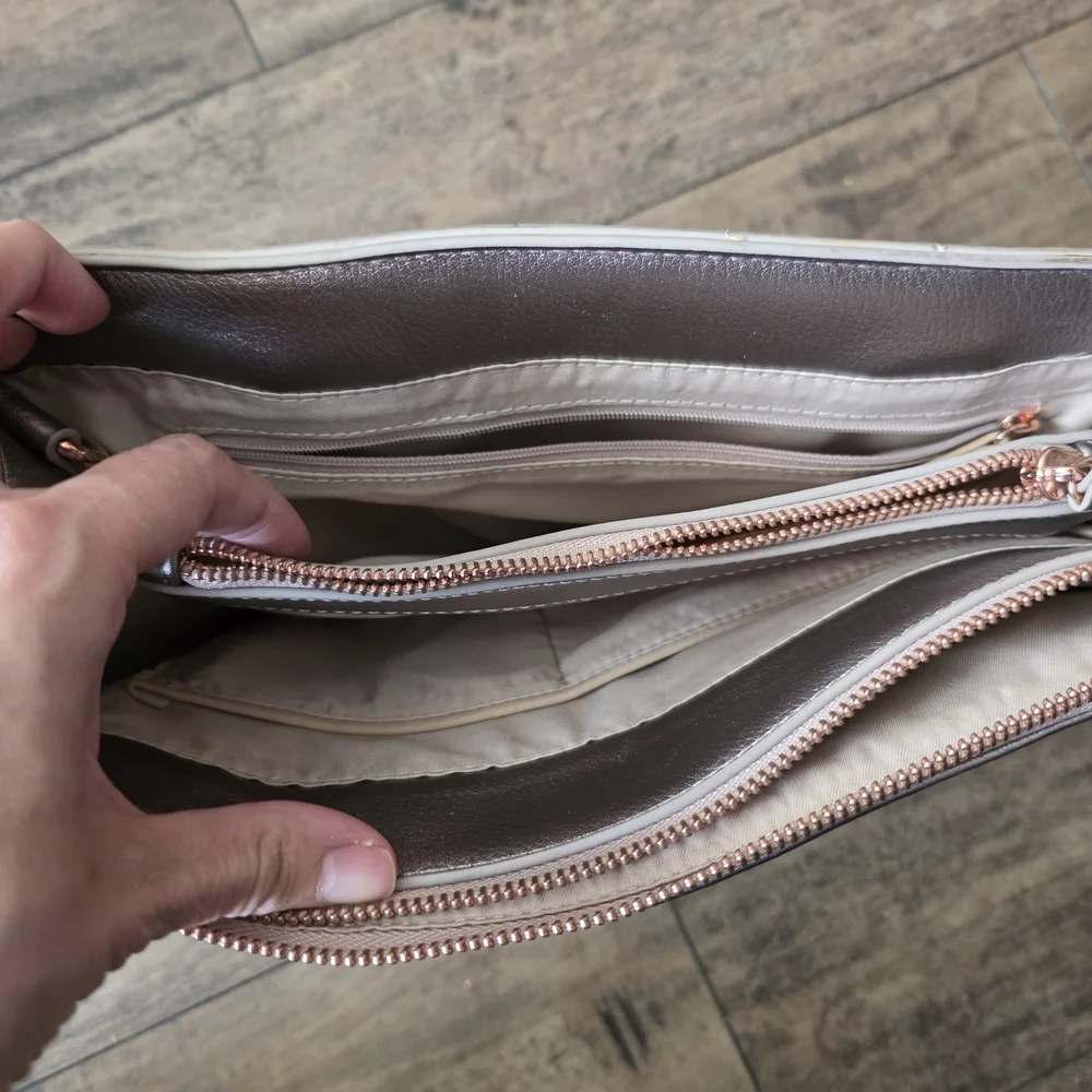 Elegant Metallic Handbag Purse‎